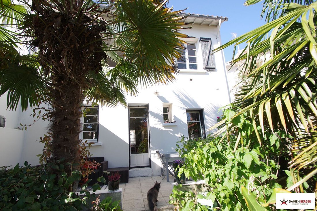 House in Le Genette, La Rochelle, France 1 - 16735391