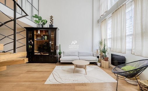 Apartment in Pavé des Gardes, Chaville, France 1