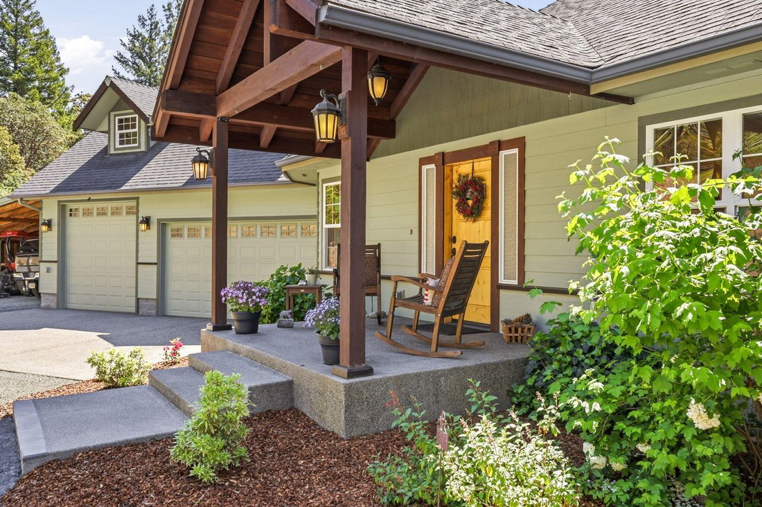 House in Grants Pass, Oregon, United States 5 - 17936695