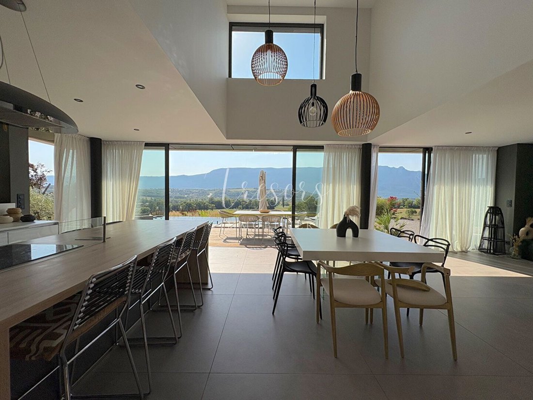 Villa in Mery, Auvergne-Rhône-Alpes, France 2 - 16125762