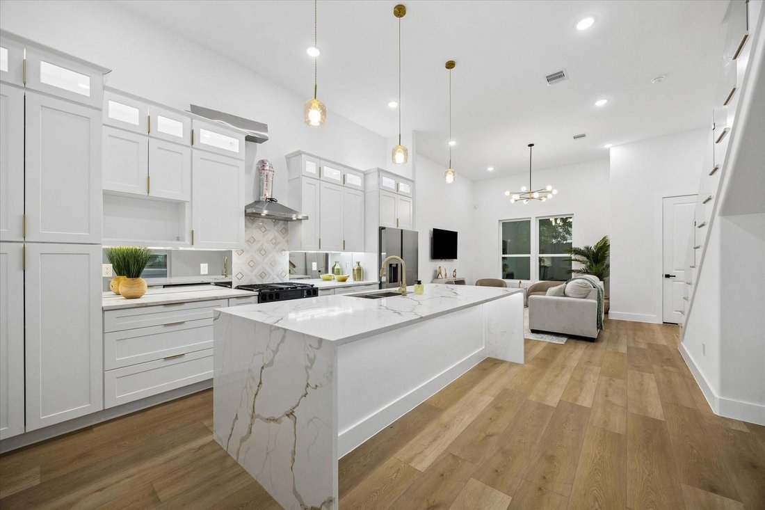 House in Houston, Texas, United States 2 - 17939416