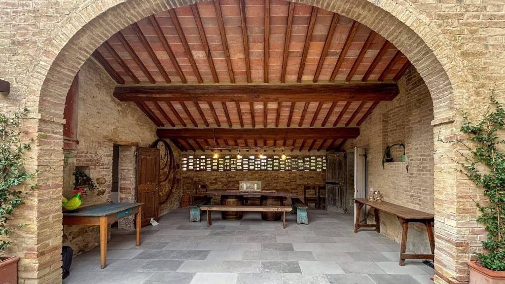 Country House in Montalcino, Tuscany, Italy 2 - 17942436
