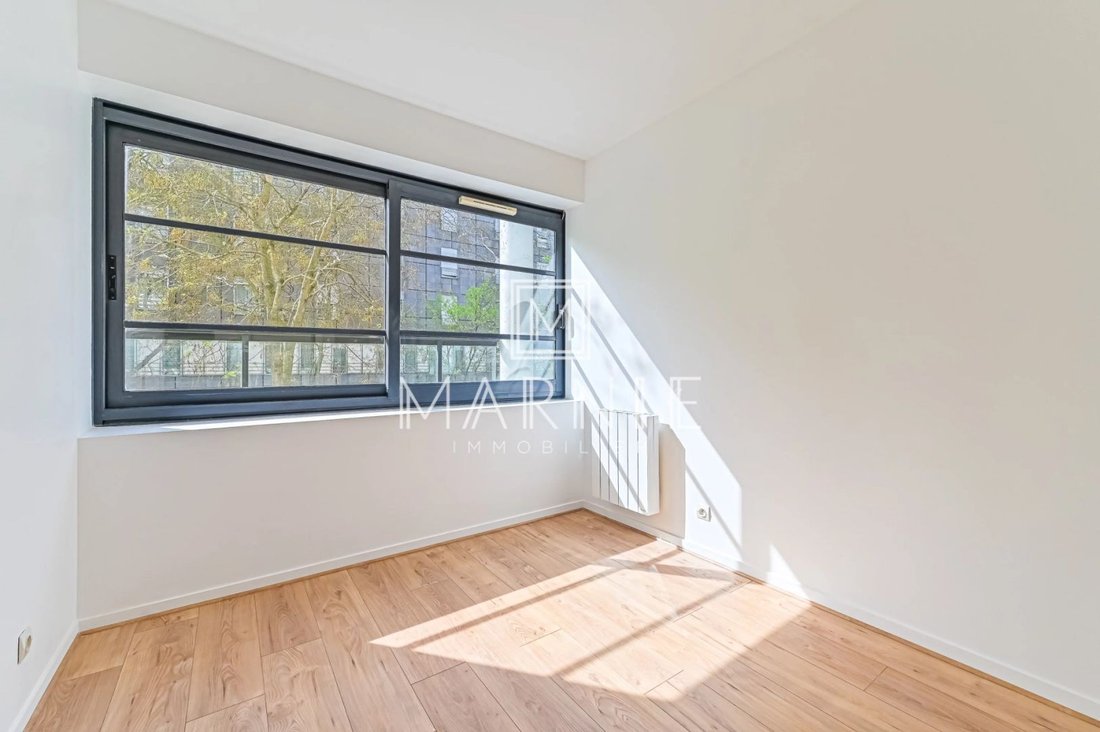 Apartment in Grange Aux Belles-Terrage, Paris 10e Arrondissement, Paris 3 - 17858922