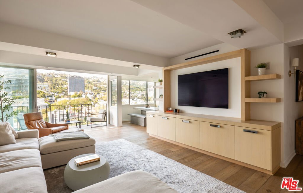 Condo in Los Angeles, California, United States 1 - 17933781