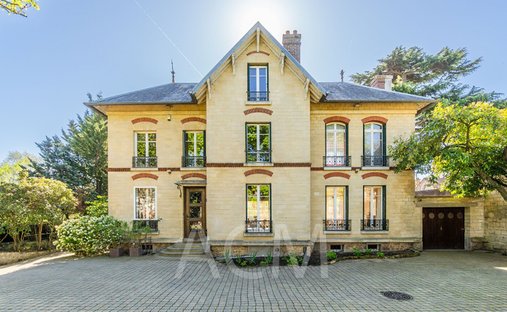 Casa a Sud, Le Mesnil-le-Roi, Francia 1