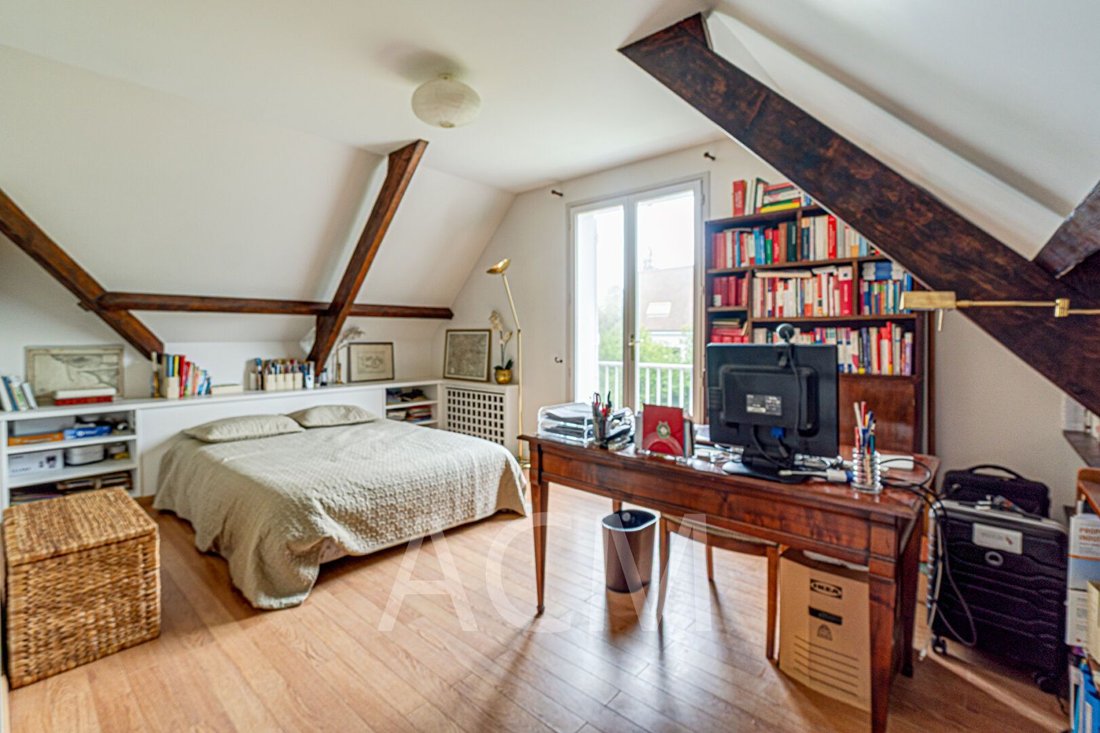 House in Sud, Le Mesnil-le-Roi, France 4 - 17759583