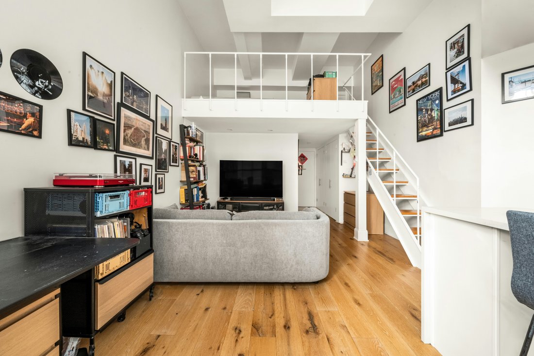 Co Op in New York, New York, United States 5 - 17758924