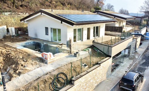 Villa in Padenghe sul Garda, Lombardy, Italy 1