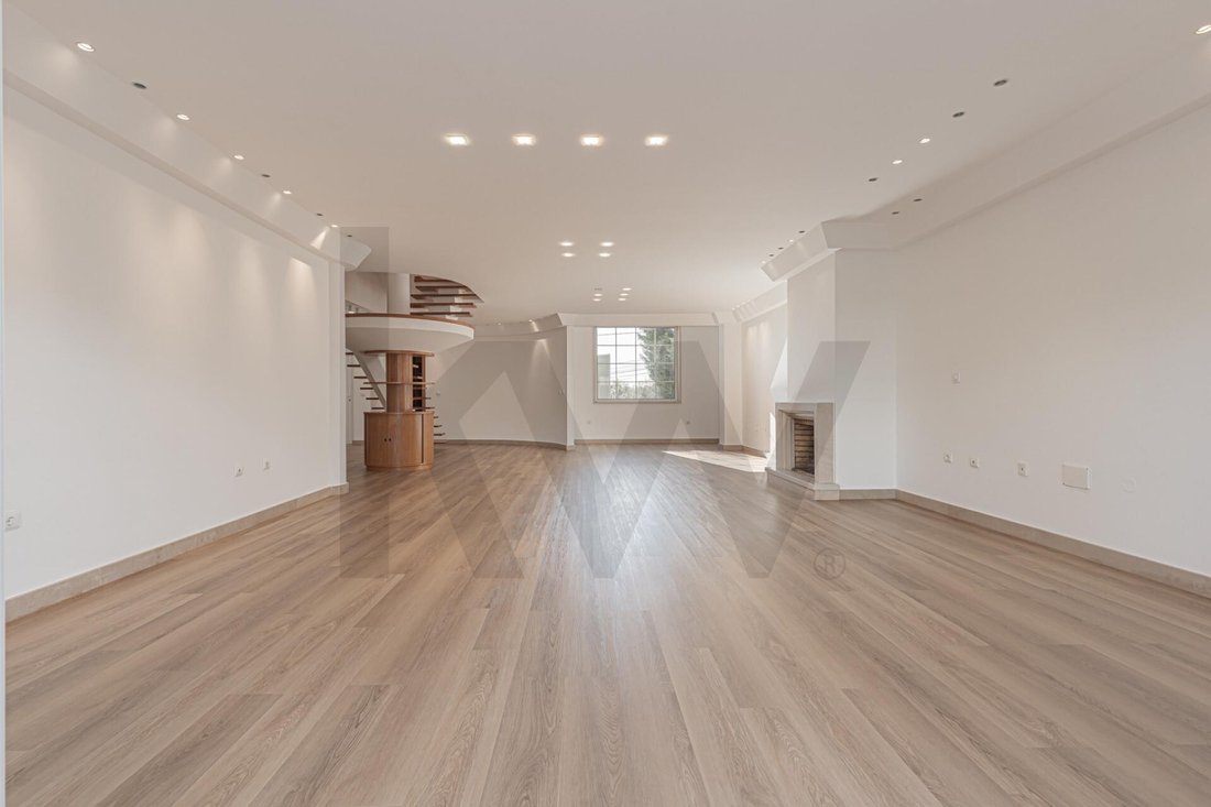 Townhouse in Alcabideche, Lisbon, Portugal 5 - 17935571