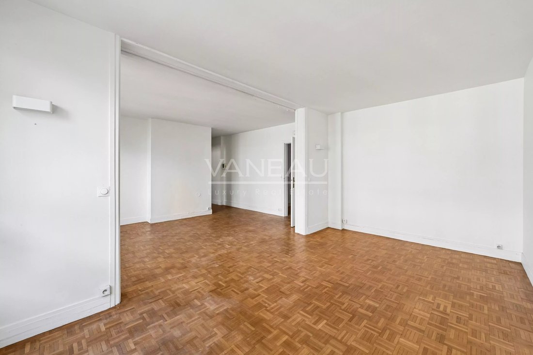 Apartment in Emeriau-Zola, Paris 15e Arrondissement, Paris 3 - 17930005