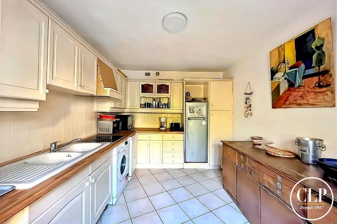 House in Arrondissement of Bobigny, Ile-de-France, France 2 - 16970564