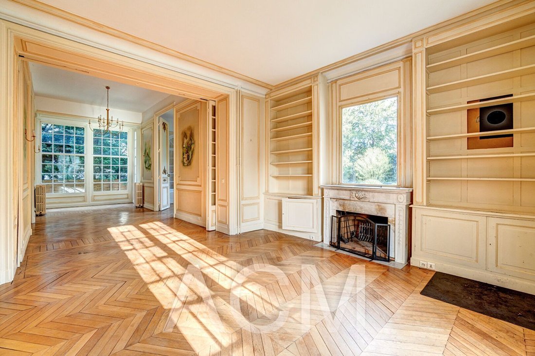 Villa in Napoleon, Maisons-Laffitte, France 1 - 16066316