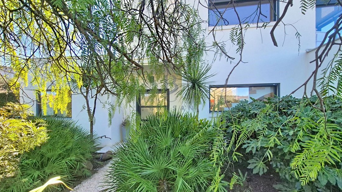 Villa in Le Dramont-Agay-Anthéor-Le Trayas, Saint-Raphaël, France 4 - 17243413