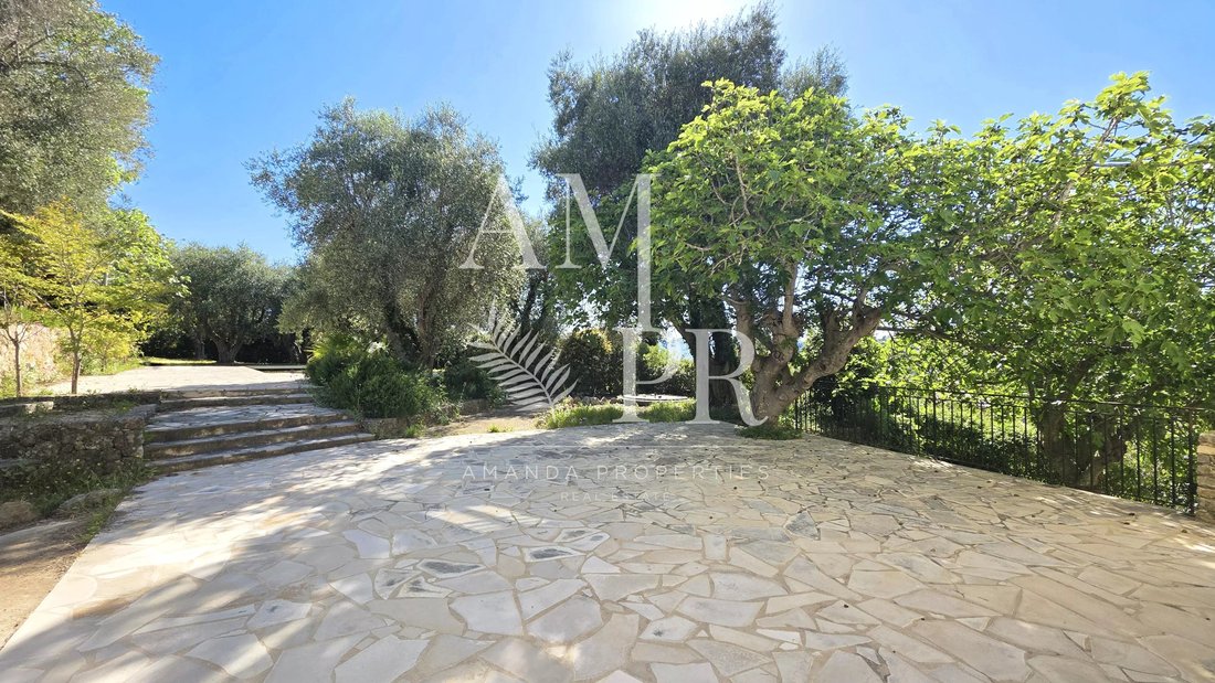 House in Mougins, Provence-Alpes-Côte d'Azur, France 4 - 17943626