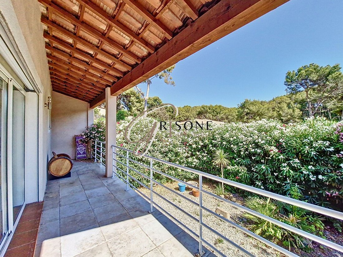 Villa in Nord, Sanary-sur-Mer, France 4 - 16466977