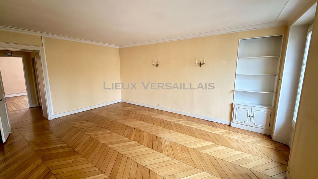 Apartment in Domaine National du Château, Versailles, France 2 - 16099297