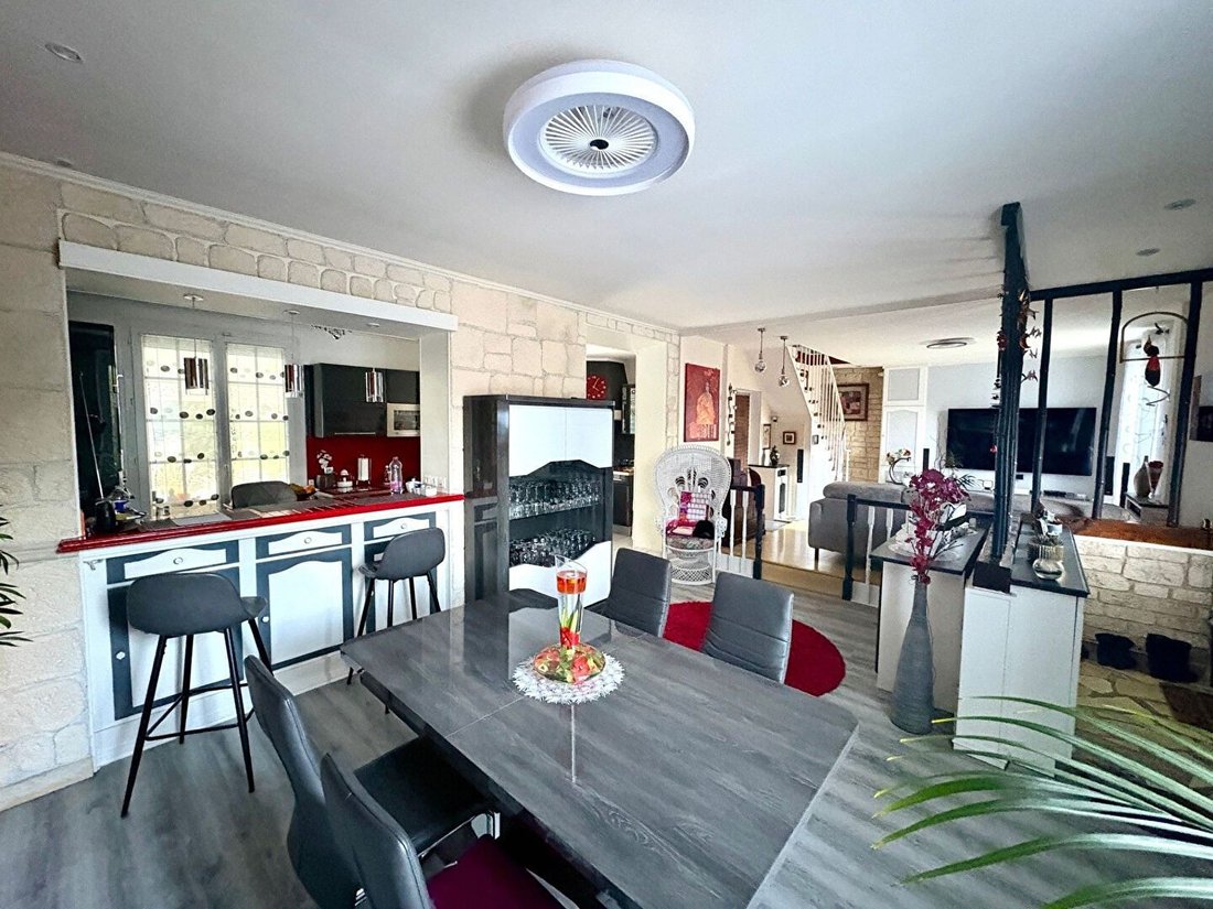 House in Marly-le-Roi, Ile-de-France, France 5 - 17243410