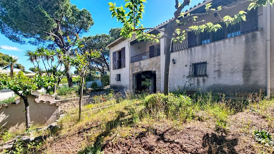 Villa in Exterieurs, Frejus, France 5 - 17889007