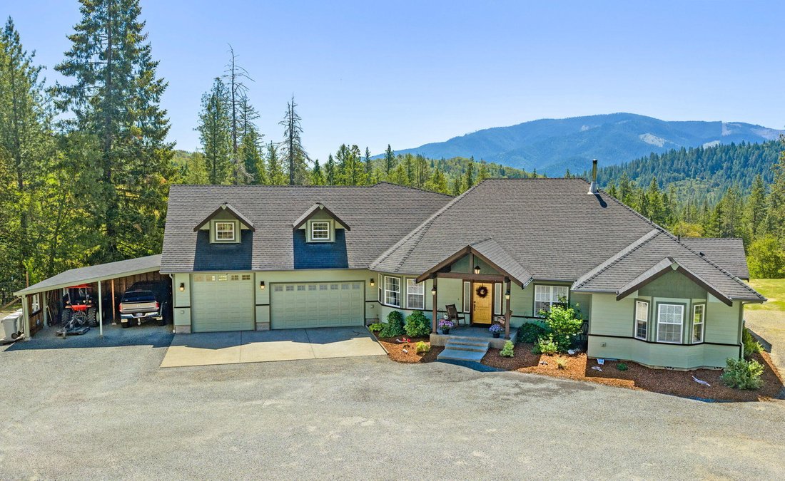 House in Grants Pass, Oregon, United States 2 - 17936695