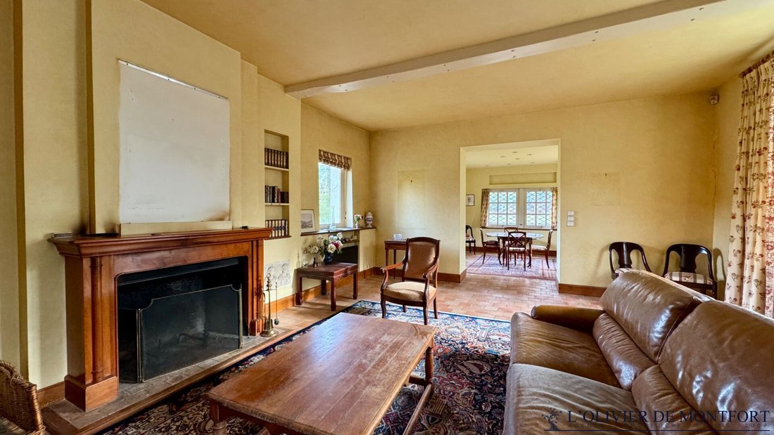 House in Montfort-l'Amaury, Ile-de-France, France 4 - 17567330