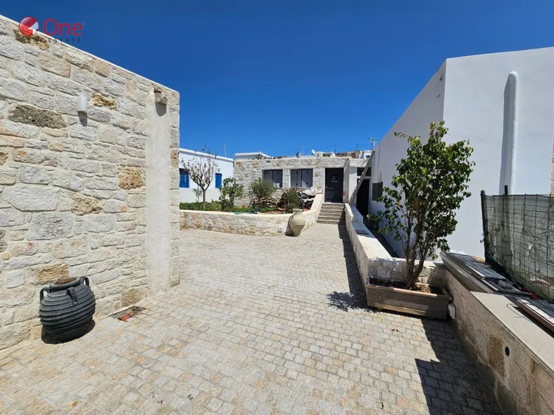 House in Kimolos, Aegean, Greece 3 - 17931700