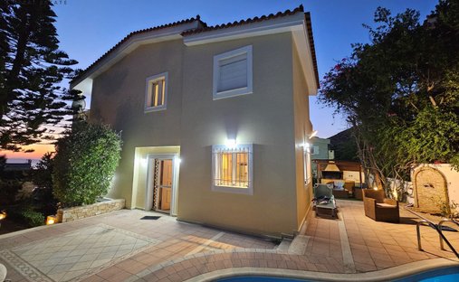 Villa a Palea Fokea, Attica, Grecia 1