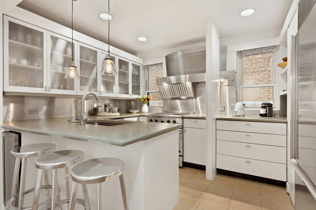 Co Op in New York, New York, United States 4 - 16747308