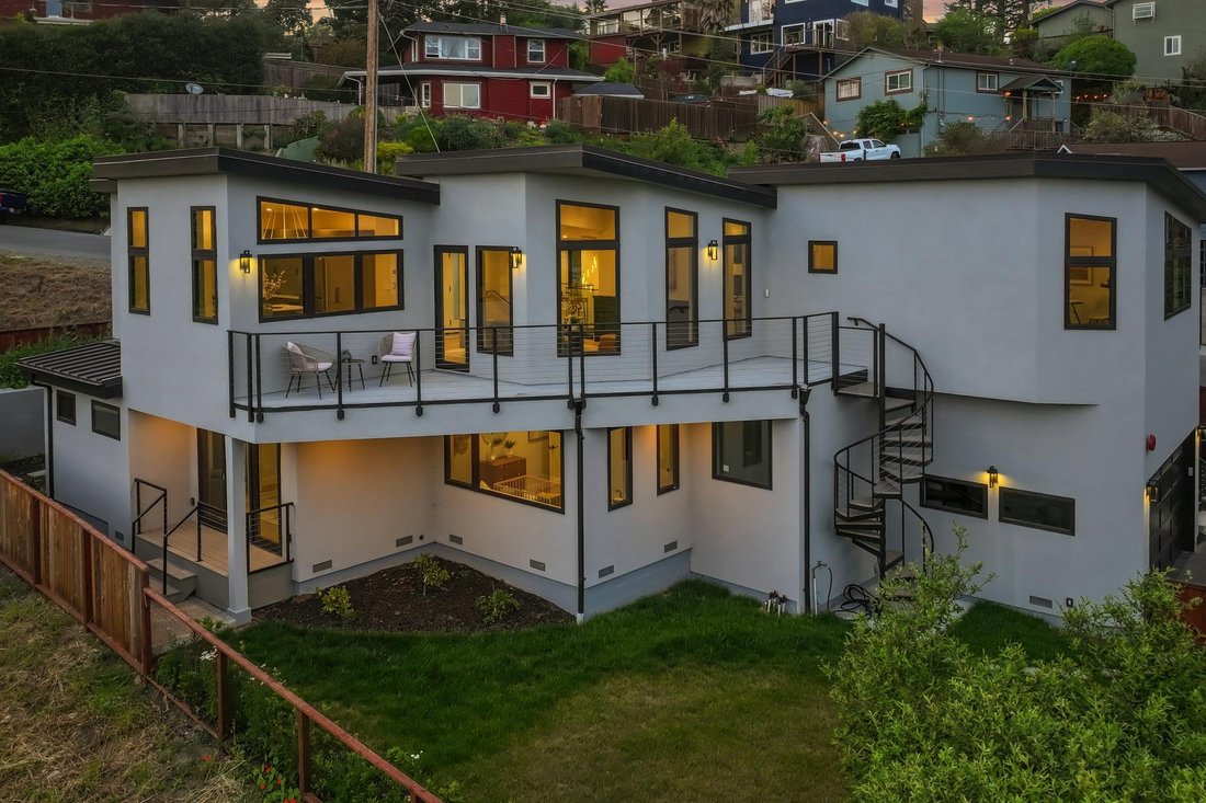House in Montara, California, United States 1 - 16946296
