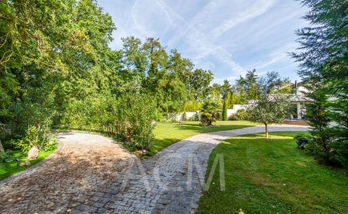 Casa a Sud, Le Mesnil-le-Roi, Francia 1