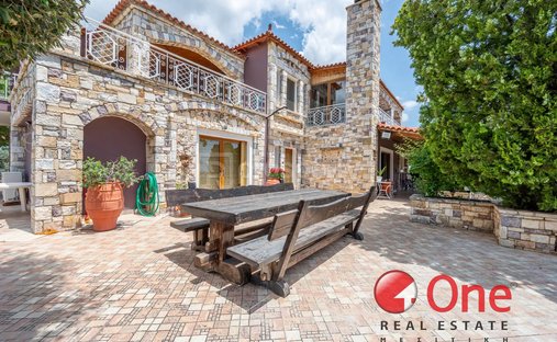 Casa a Amarynthos, Thessaly and Central Greece, Grecia 1