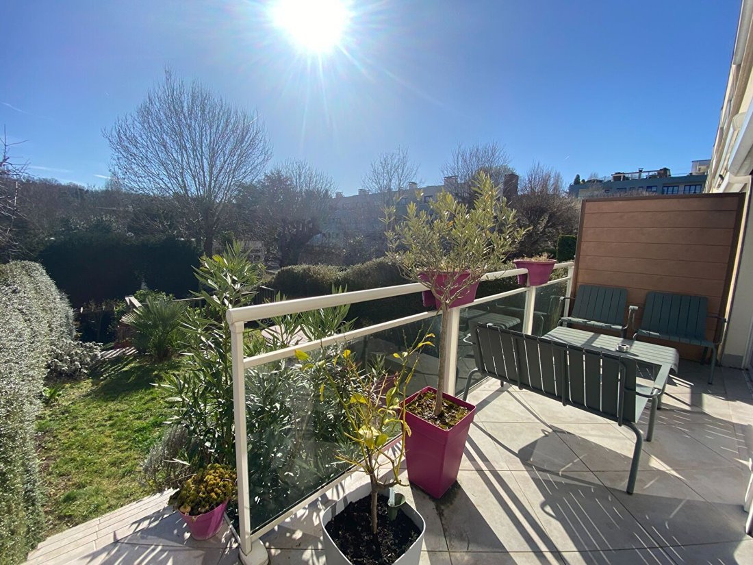 House in Marly-le-Roi, Ile-de-France, France 3 - 17383829