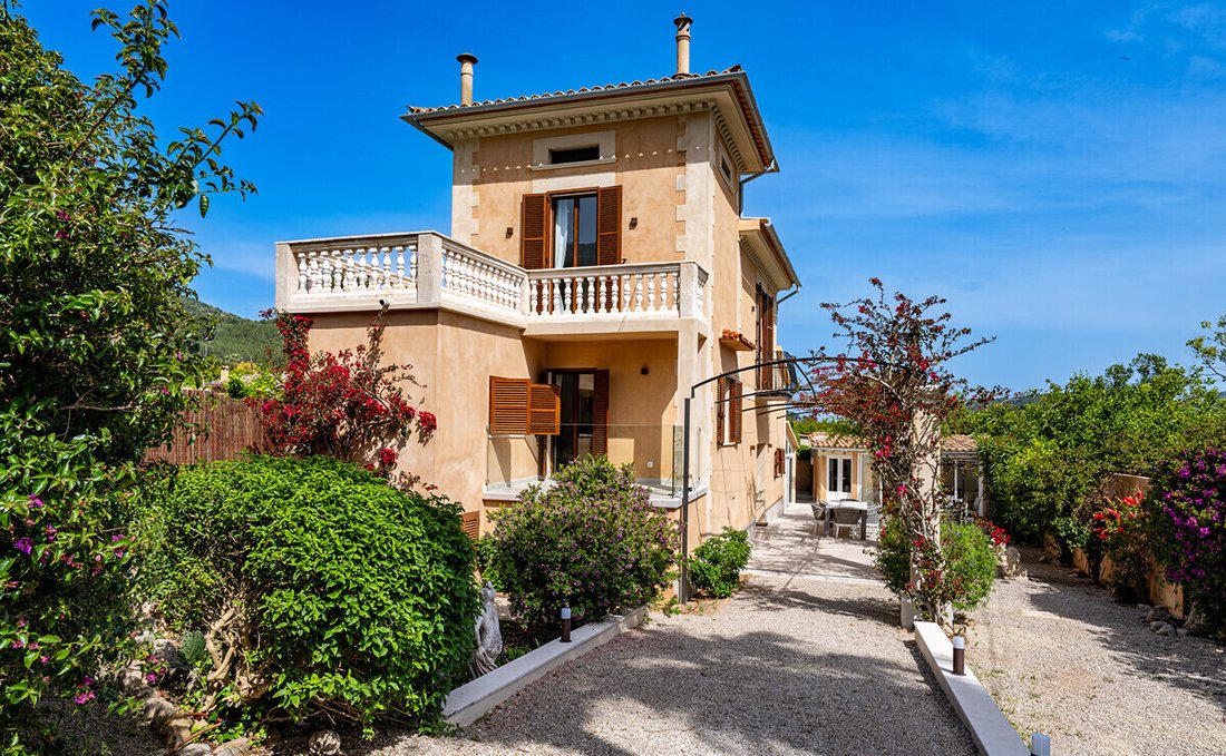 Chalet in Soller, Balearic Islands, Spain 1 - 17932799