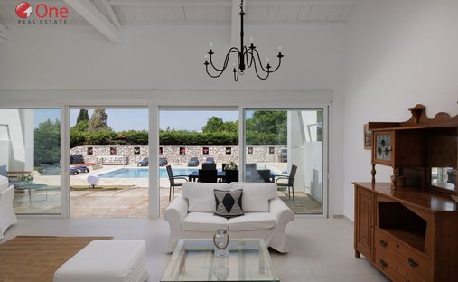 Villa in Kassopaia, Peloponnese, Western Greece and the Ionian, Greece 1