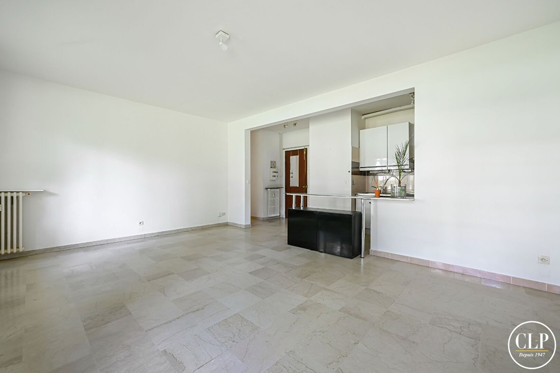 Apartment in Nogent-sur-Marne, Ile-de-France, France 1 - 16074354