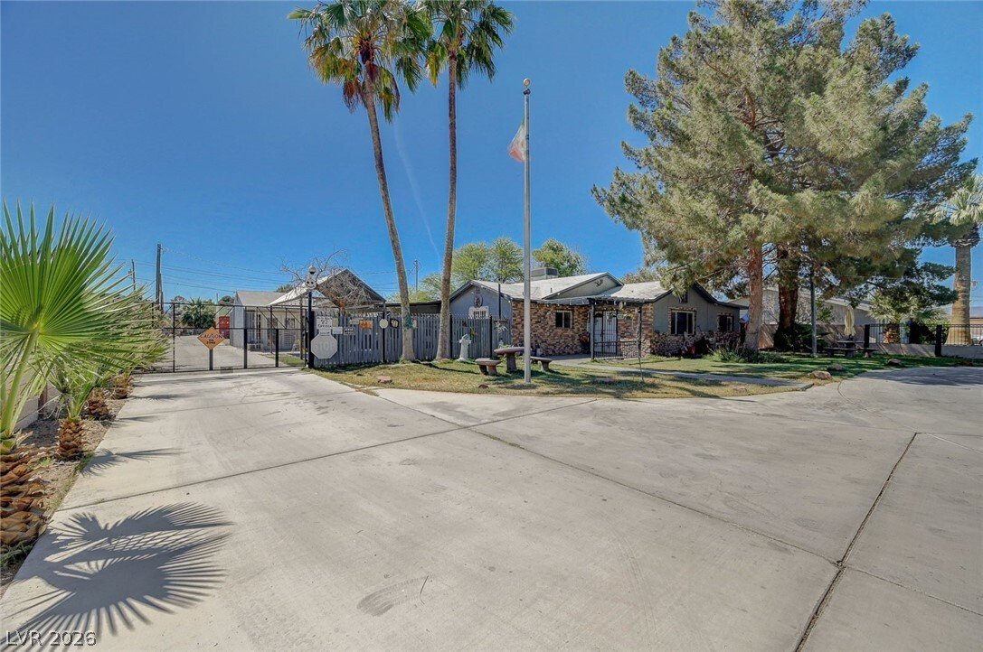 House in Las Vegas, Nevada, United States 4 - 17935528