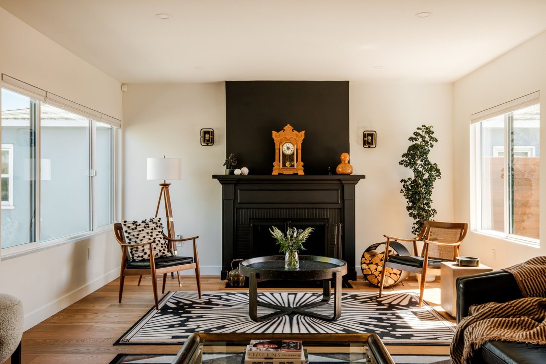Los Angeles, California, United States 5 - 17936357