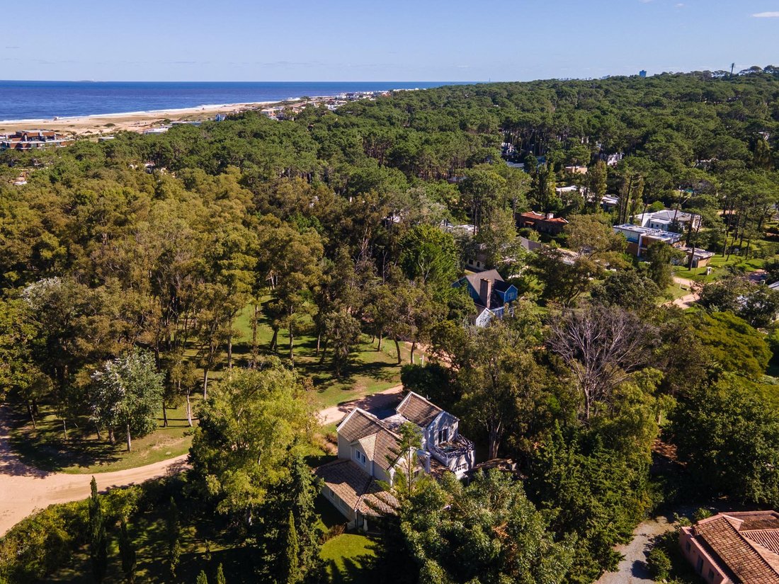 House in Punta del Este, Maldonado Department, Uruguay 4 - 17929524