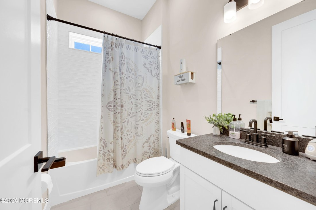 House in Farmingdale, New Jersey, United States 4 - 17928159