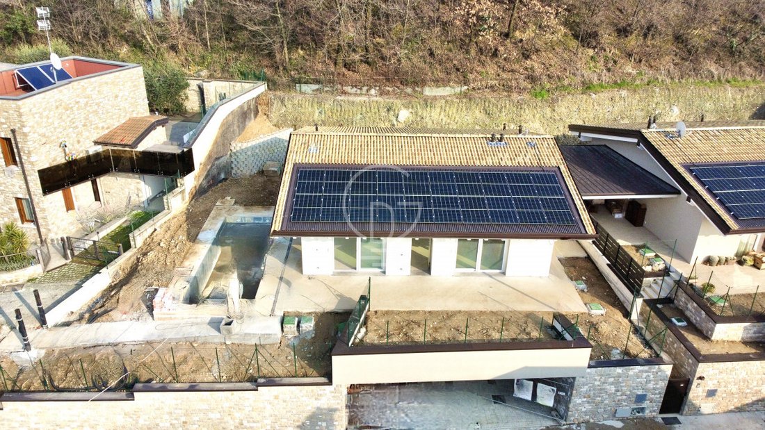 Villa in Padenghe sul Garda, Lombardy, Italy 2 - 17931543
