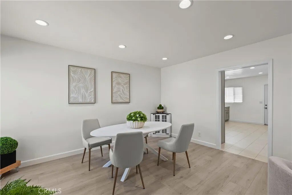 Los Angeles, California, United States 5 - 17934759