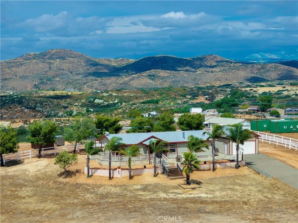 Hemet, California, United States 1 - 17872464
