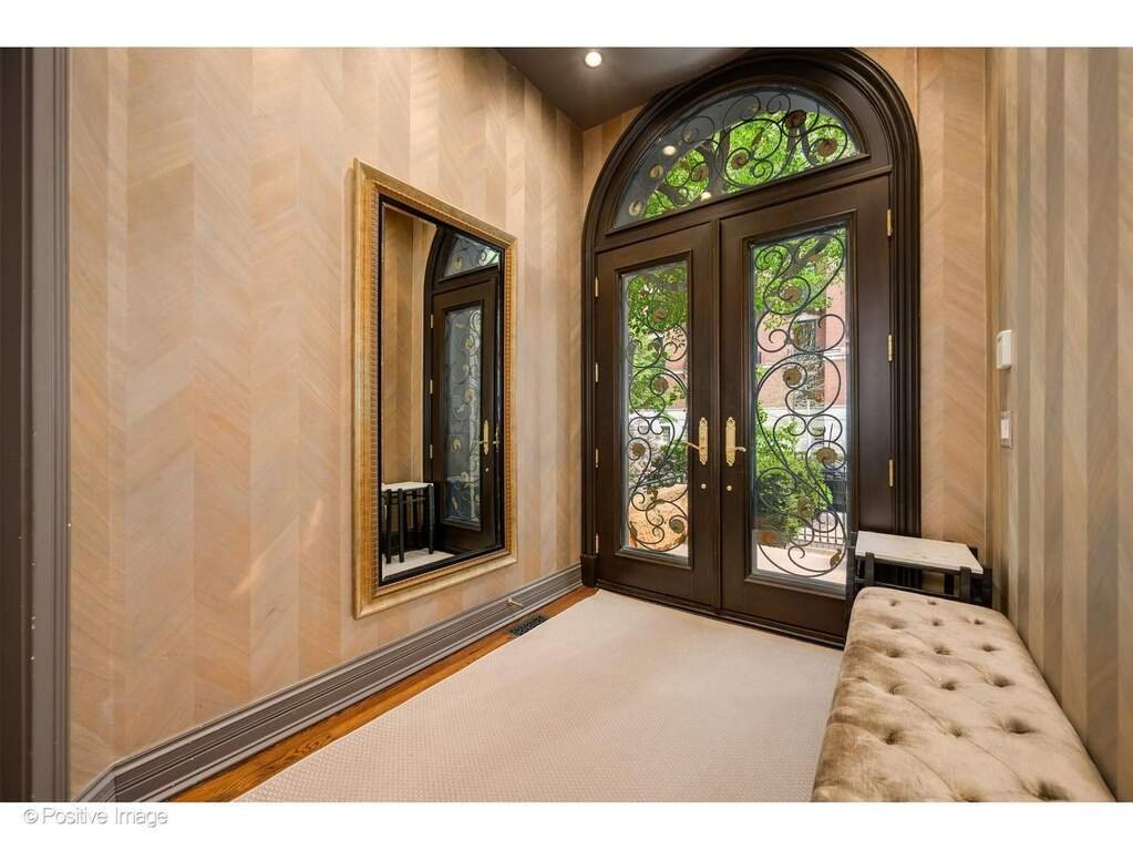 House in Chicago, Illinois, United States 3 - 17936501