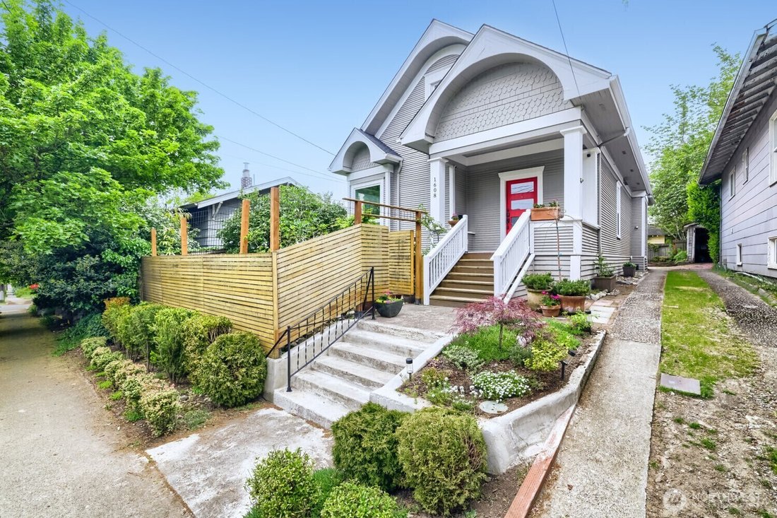 House in Seattle, Washington, United States 1 - 17936727
