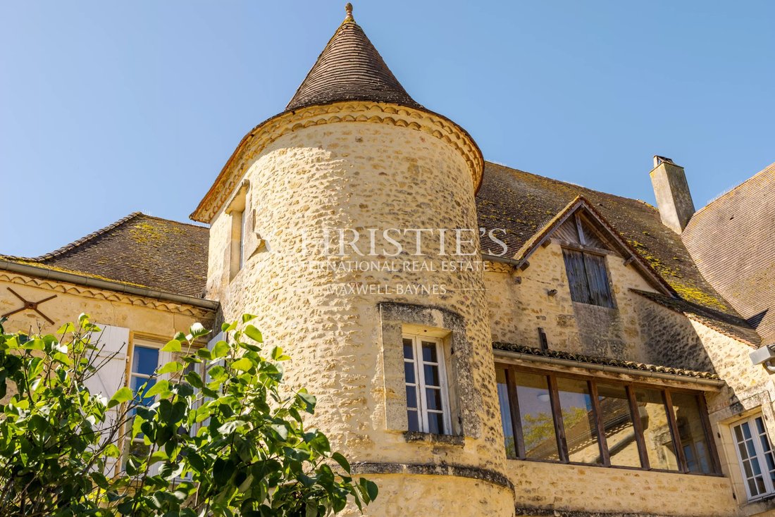 Estate in Arrondissement of Sarlat-la-Canéda, Nouvelle-Aquitaine, France 4 - 17423656