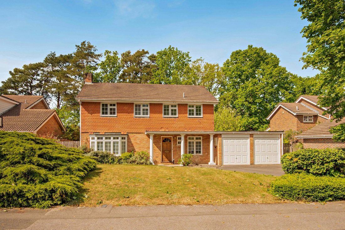 House in South Ascot, England 1 - 17933584