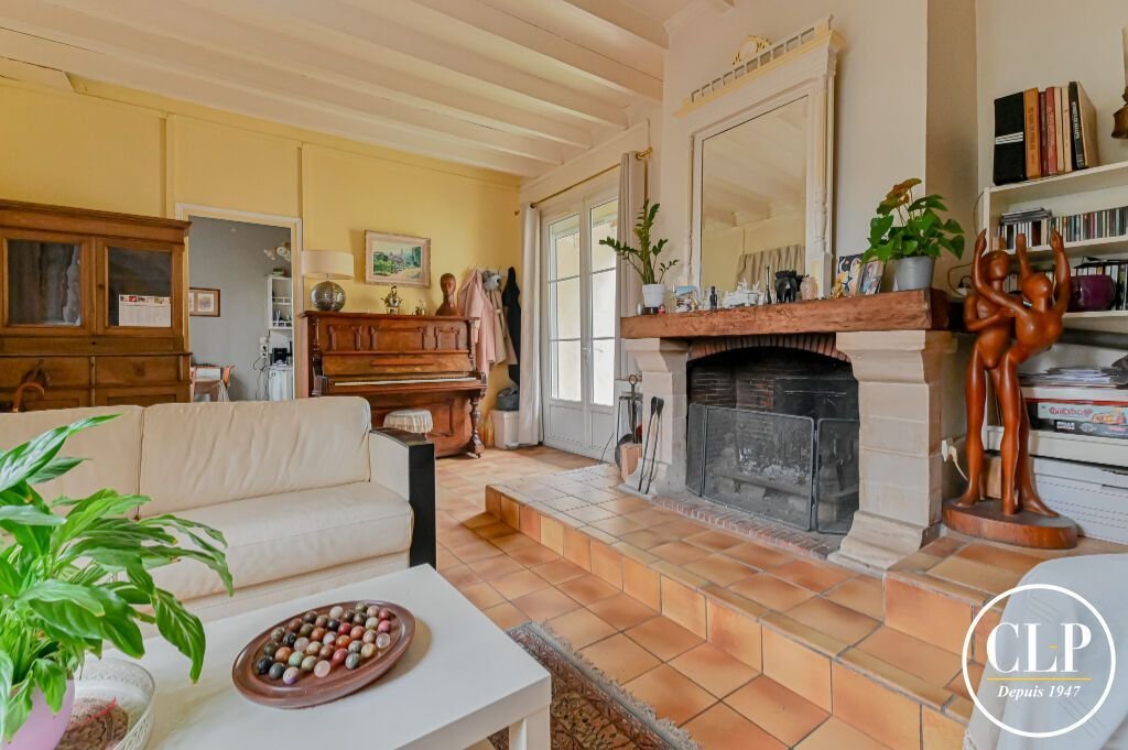 House in Fontenay-sous-Bois, Ile-de-France, France 4 - 16074236