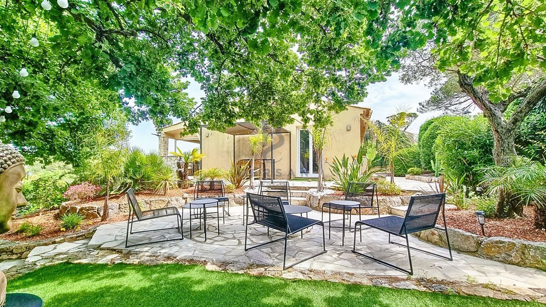 Villa in Exterieurs, Frejus, France 2 - 16409299