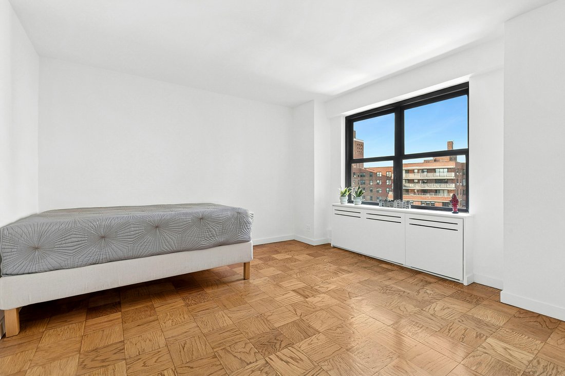Co Op in New York, New York, United States 3 - 17075049