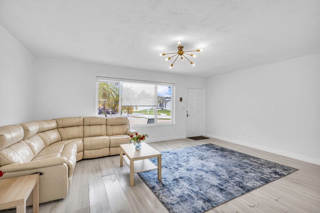 House in Pembroke Pines, Florida, United States 3 - 17929591