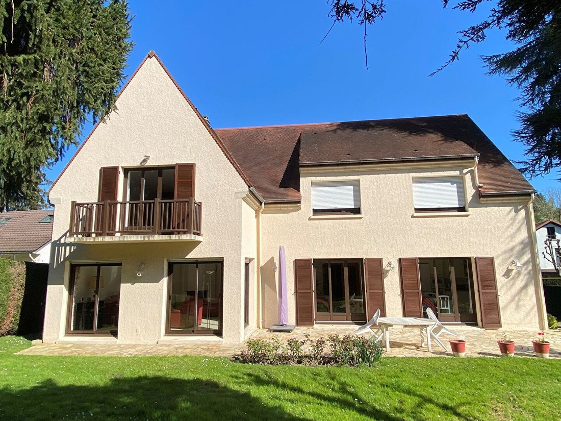 House in L'Étang-la-Ville, Ile-de-France, France 1 - 16506290